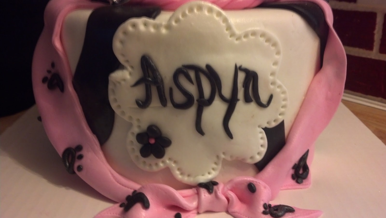 Pin Pinky Promise Cakes Pink Cake on Pinterest