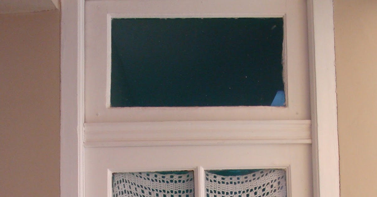 Puerta al sótano / Deco Marce