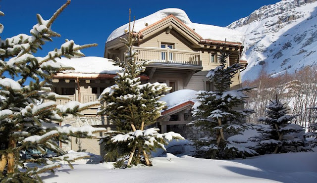 Sencillamente Impresionante: Chalet Blanco Perla por Philippe Capezzone. Sencillamente Impresionante: Chalet Blanco Perla por Philippe Capezzone.