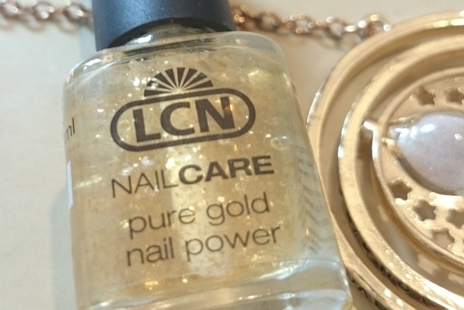 LCN Nail Care Pure Gold Nail Power