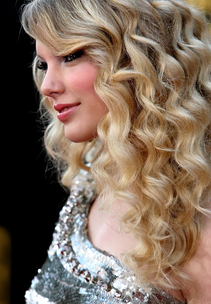 celebrity taylor swift soft curly