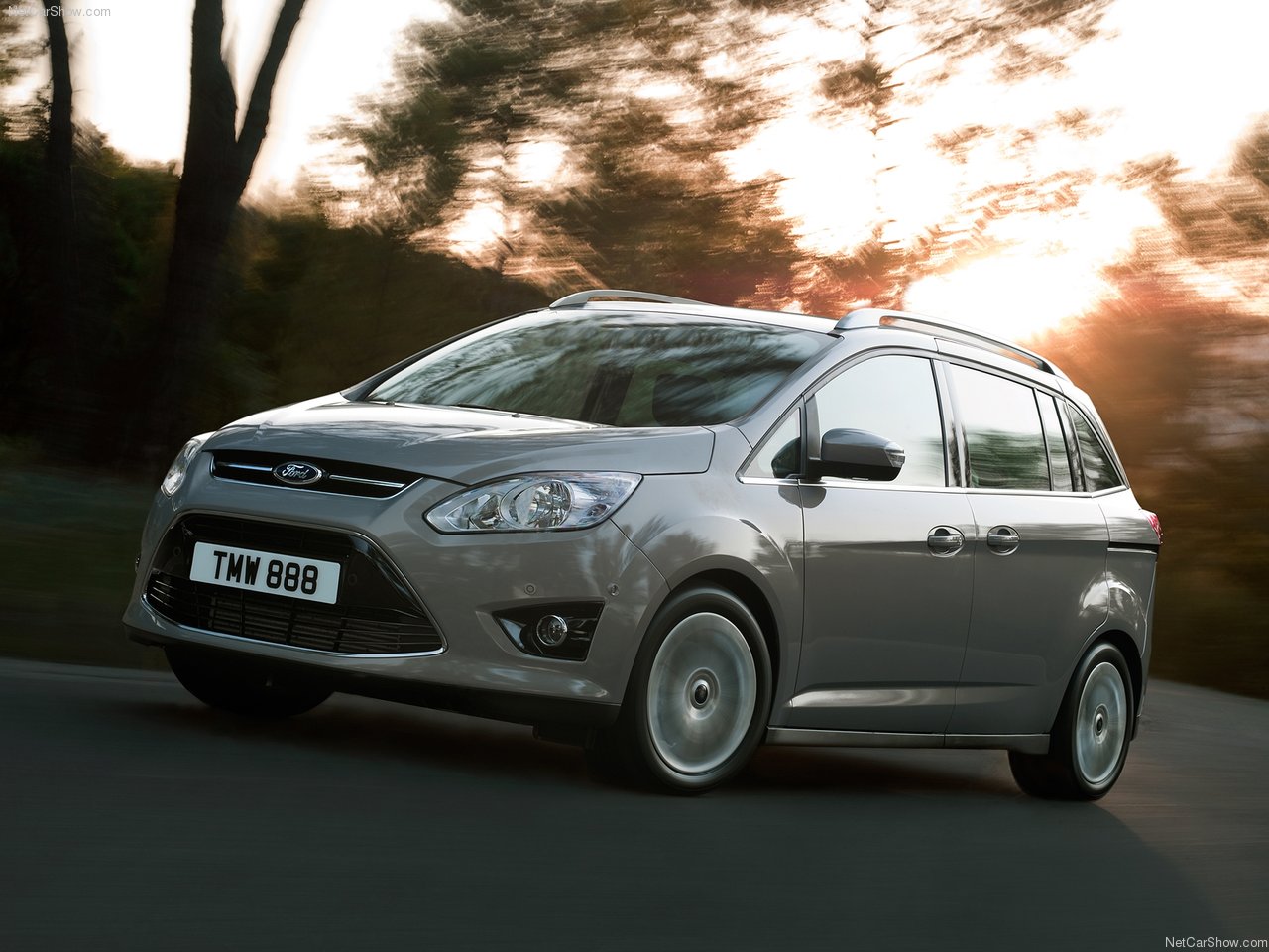 http://4.bp.blogspot.com/-3BT2TQVNHzk/TWnLso6iSPI/AAAAAAAABp4/-W_HYIfmqO8/s1600/Ford-Grand_C-MAX_2011_1280x960_wallpaper_01.jpg