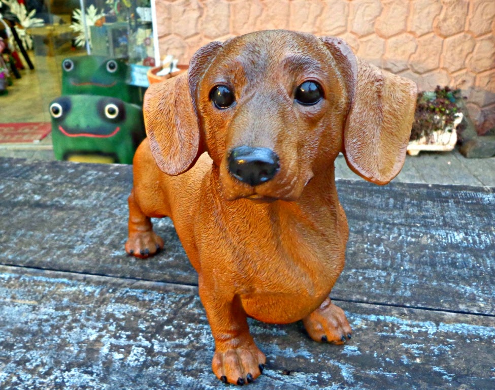 CACHORROS DE RESINA - RÉPLICAS