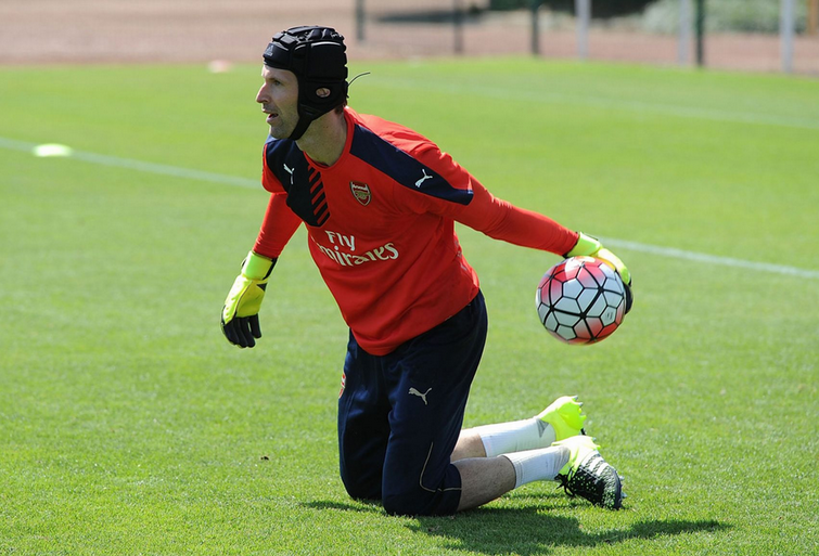 Petr Cech Jalani Latihan Perdana Bersama Arsenal Petr Cech Jalani Latihan Perdana Bersama Arsenal