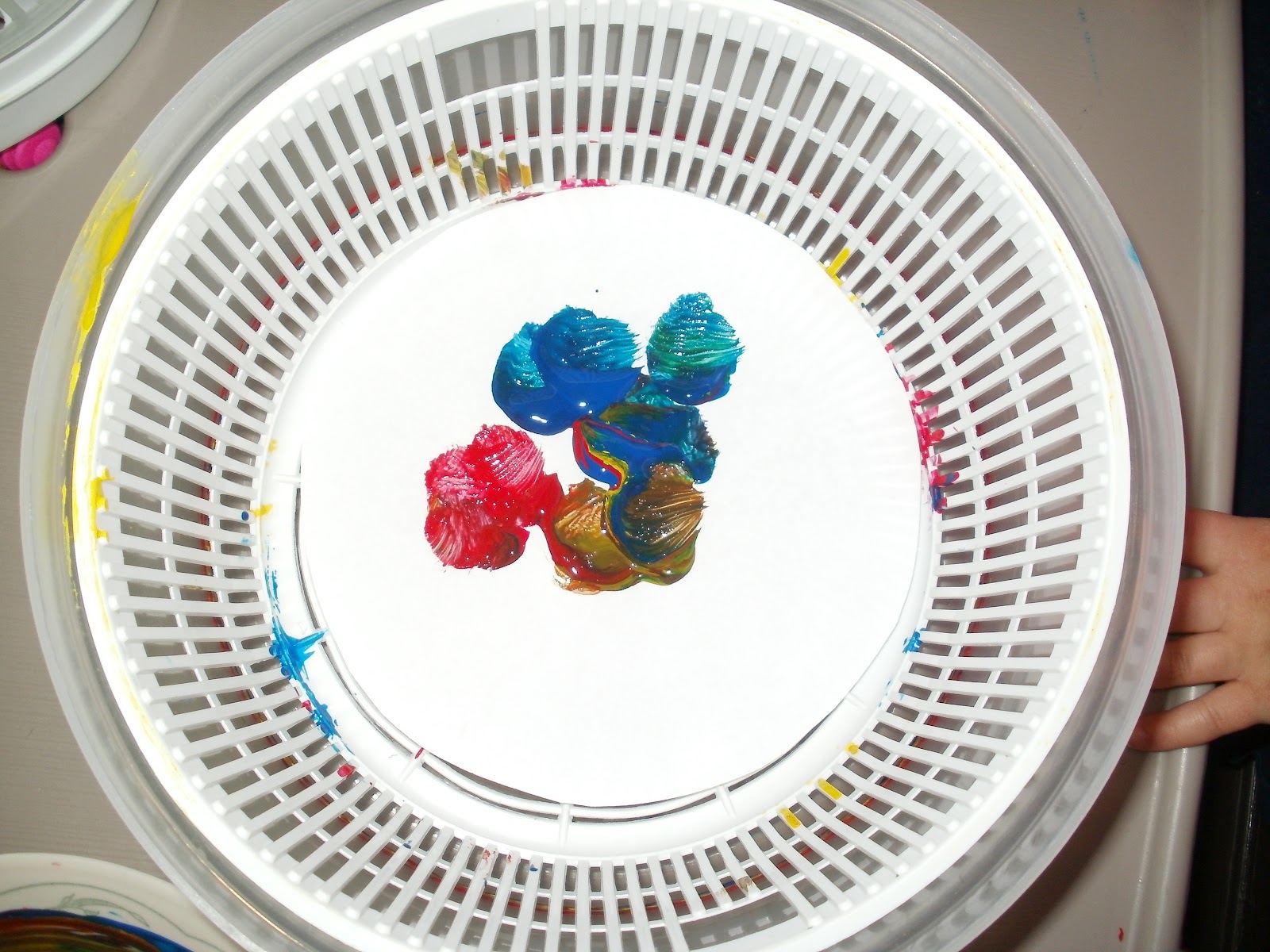 Little Stars Learning Salad Spinner Painting