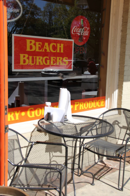 CRESTLINE SEAFOOD CO~ BEACH BURGERS