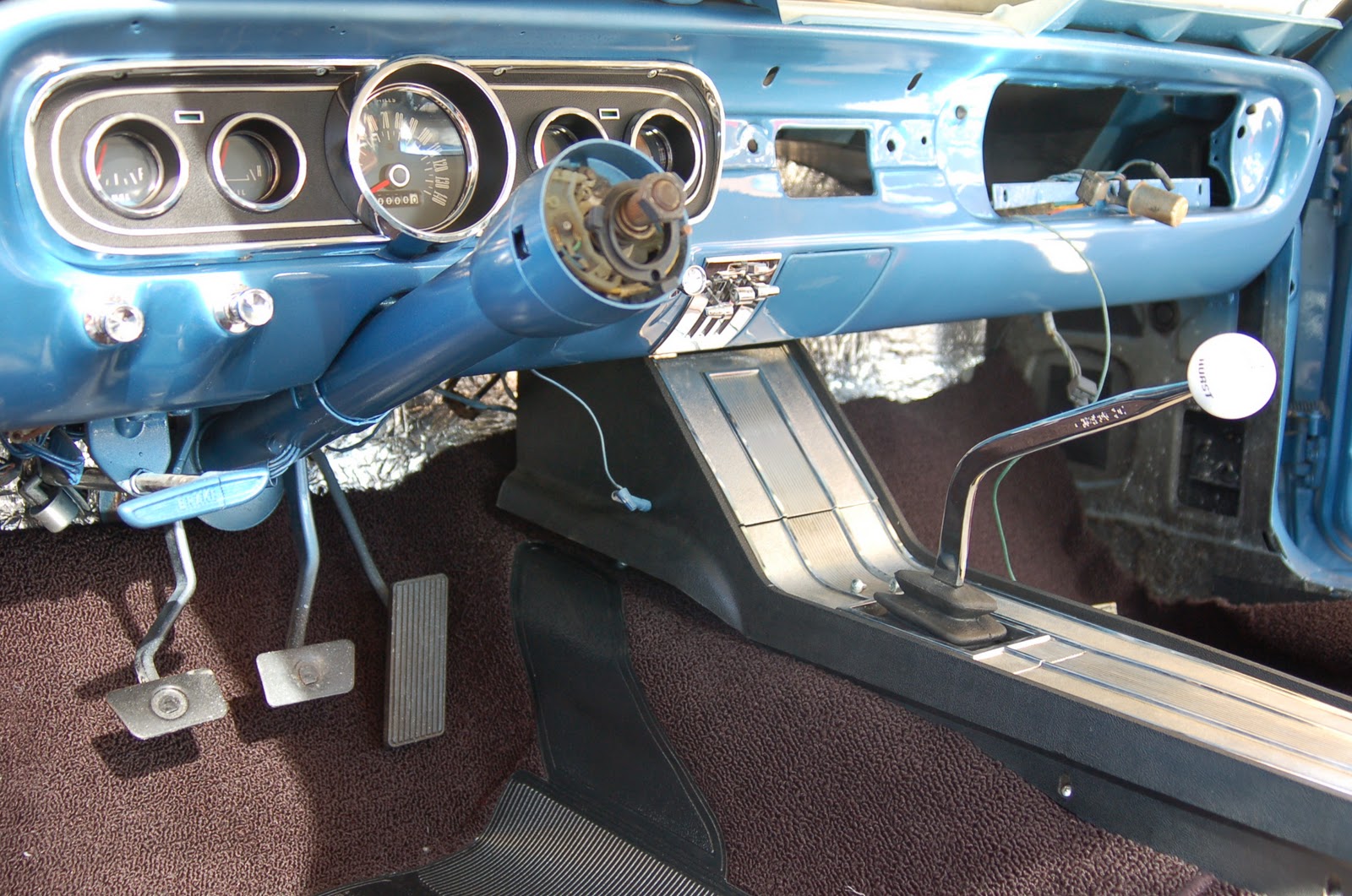 LeLu's 66 Mustang: Interior Installation Part I