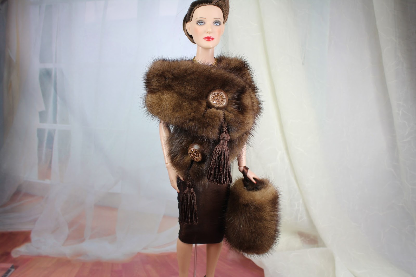 dimithaADay Roaring 20's fur set for 16" Fashion Dolls