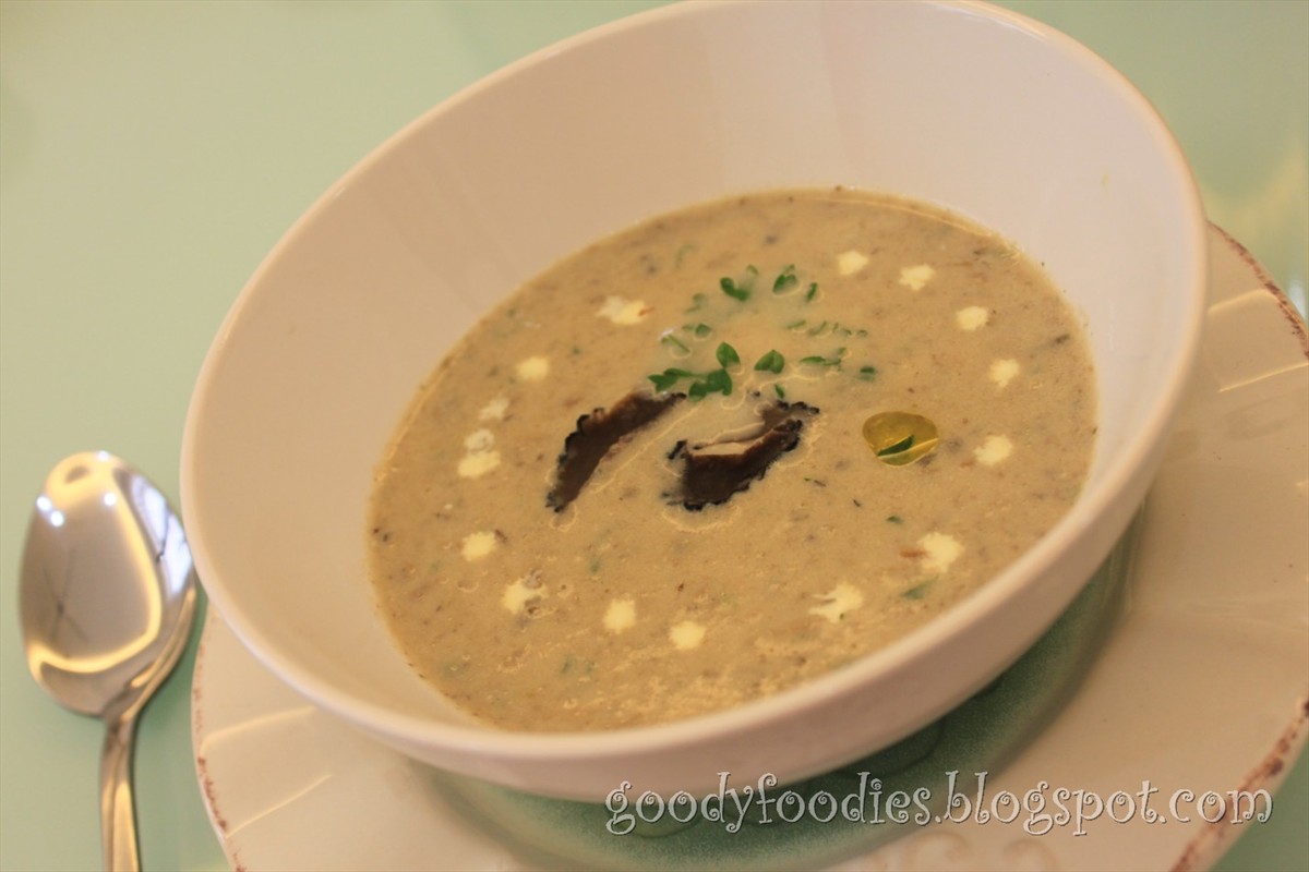 GoodyFoodies Christmas Day Lunch Jamie Oliver Inspired Chunky Mushroom Soup with truffle oil