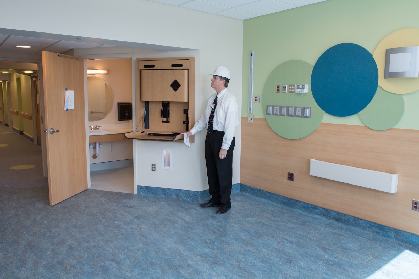 Med School Watercooler Construction Update USA Children’s & Women’s