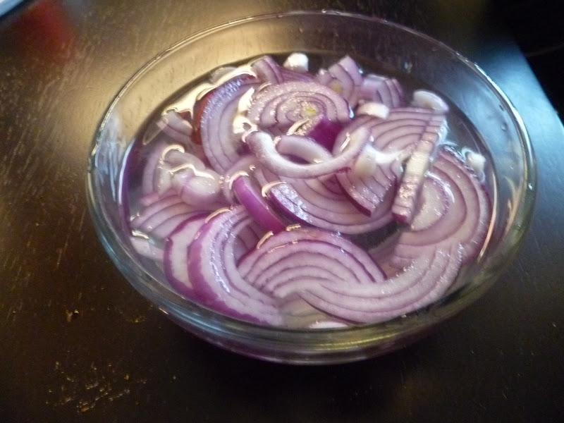 The Gourmet Student How To Take the BITE out of Raw Red Onions