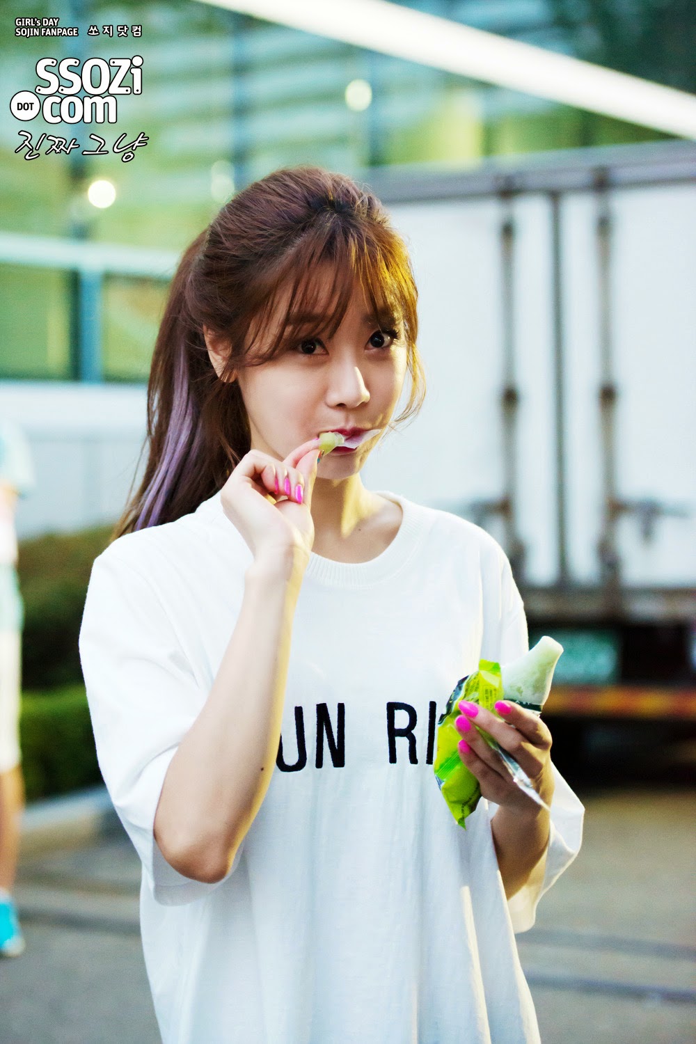 140720%EC%9D%B8%EA%B8%B0%EA%B0%80%EC%9A%94%ED%87%B4%EA%B7%BC%EA%B8%B8+%EC%95%84%EC%8A%A4%ED%81%AC%EB%A6%BC+%EC%86%8C%EC%A7%84+(4).jpg