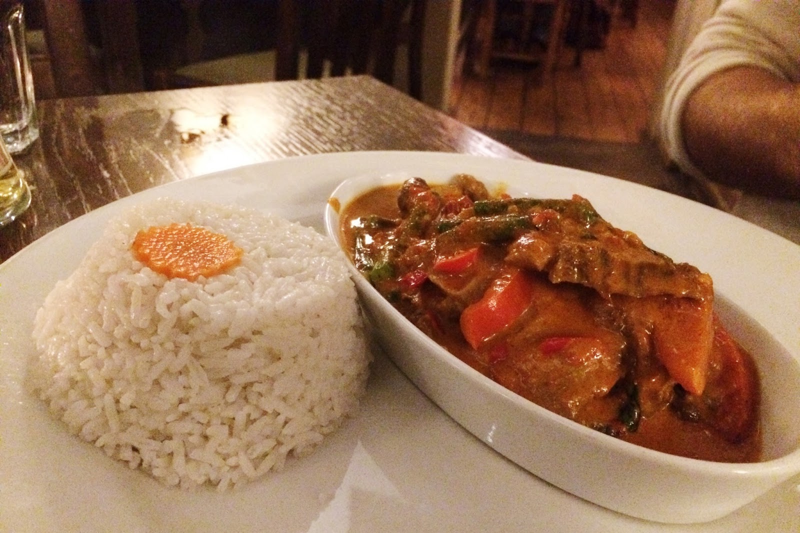 The Fox Inn Tangley review, Hampshire Thai restaurants, food bloggers, FashionFake