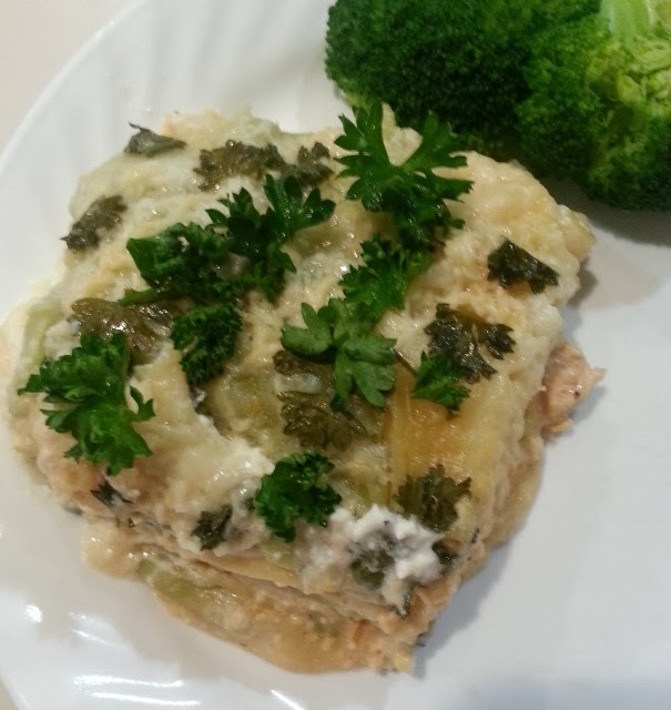 Baking Banquet SLOW COOKER WHITE CHEESE CHICKEN LASAGNA