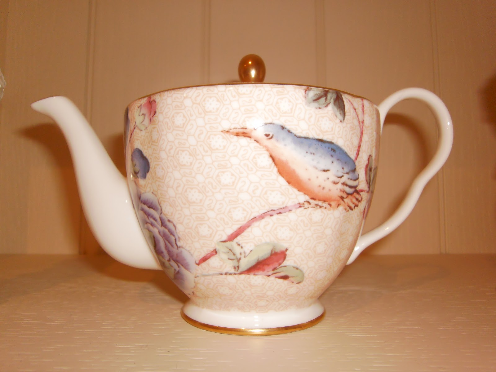 Wedgewood Teapot... All things nice...