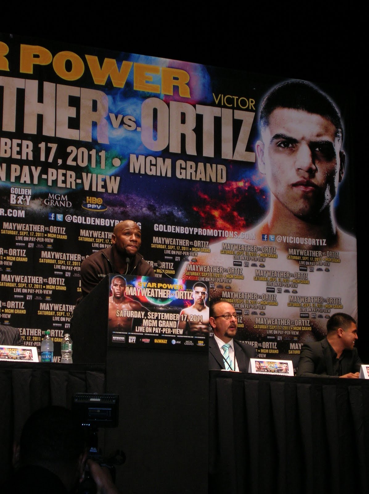 victor ortiz victor ortiz