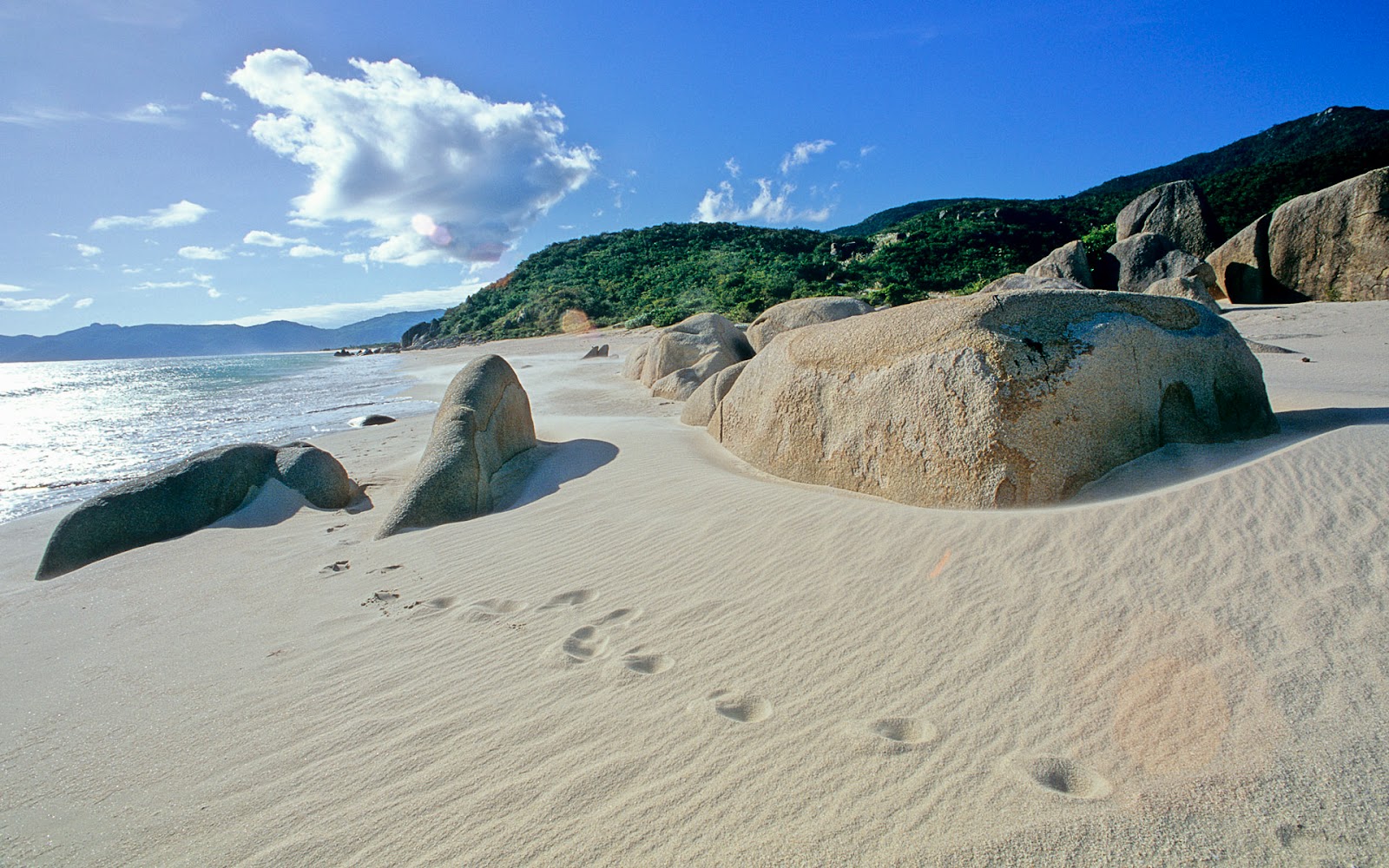 yalong bay