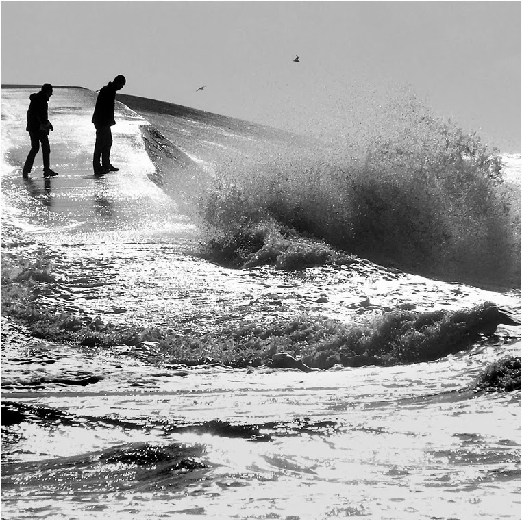 Compact Camera, Photo of the Day by Ger Veuger, Nikon Coolpix P90, http://flic.kr/p/iAja2L Compact Camera, Photo of the Day by Ger Veuger, Nikon Coolpix P90, http://flic.kr/p/iAja2L
