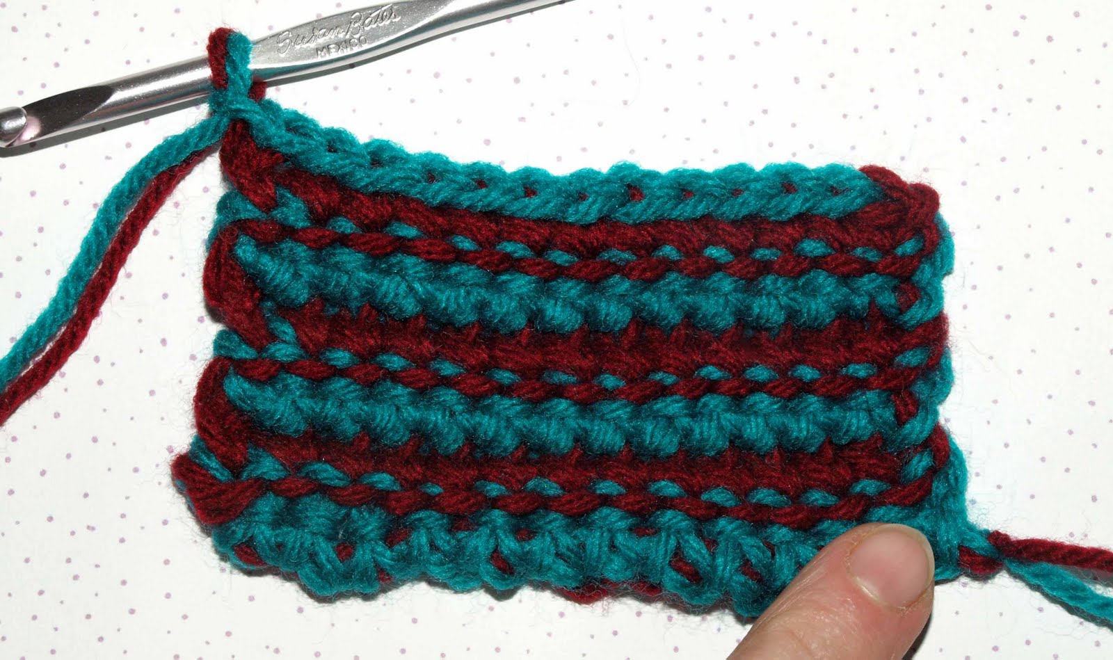 CrochetByKarin: Extended Single Crochet in Two Colors