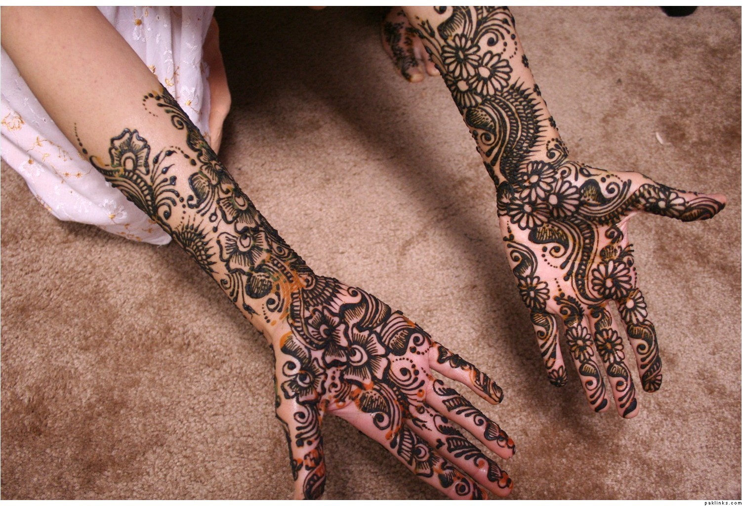 Mehndi Henna design 2011 