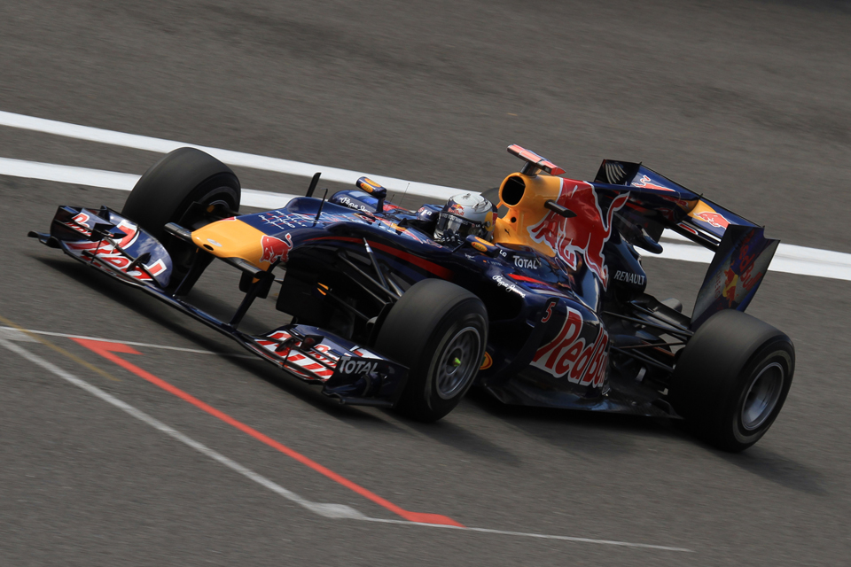 Talking about F1: The F1 blog: The rise and fall of Vettel the crash kid