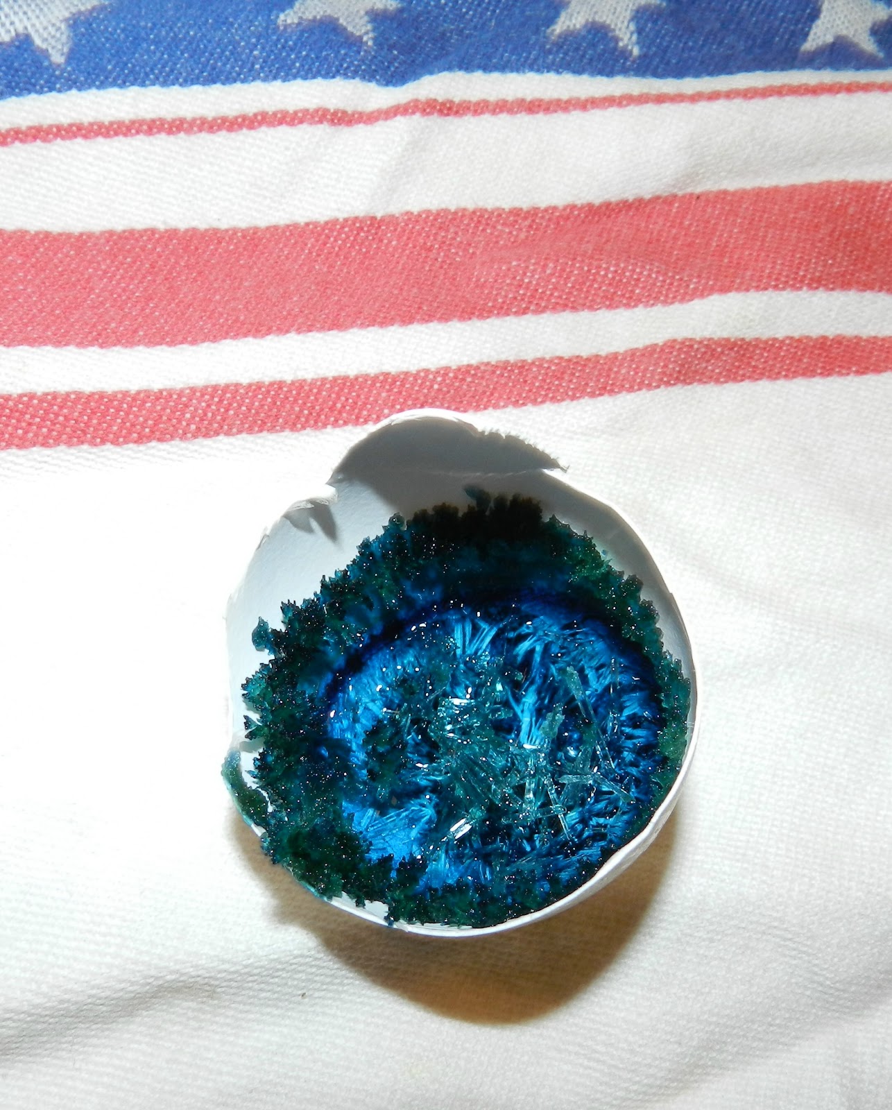 Lake House Love Make your own Geodes!