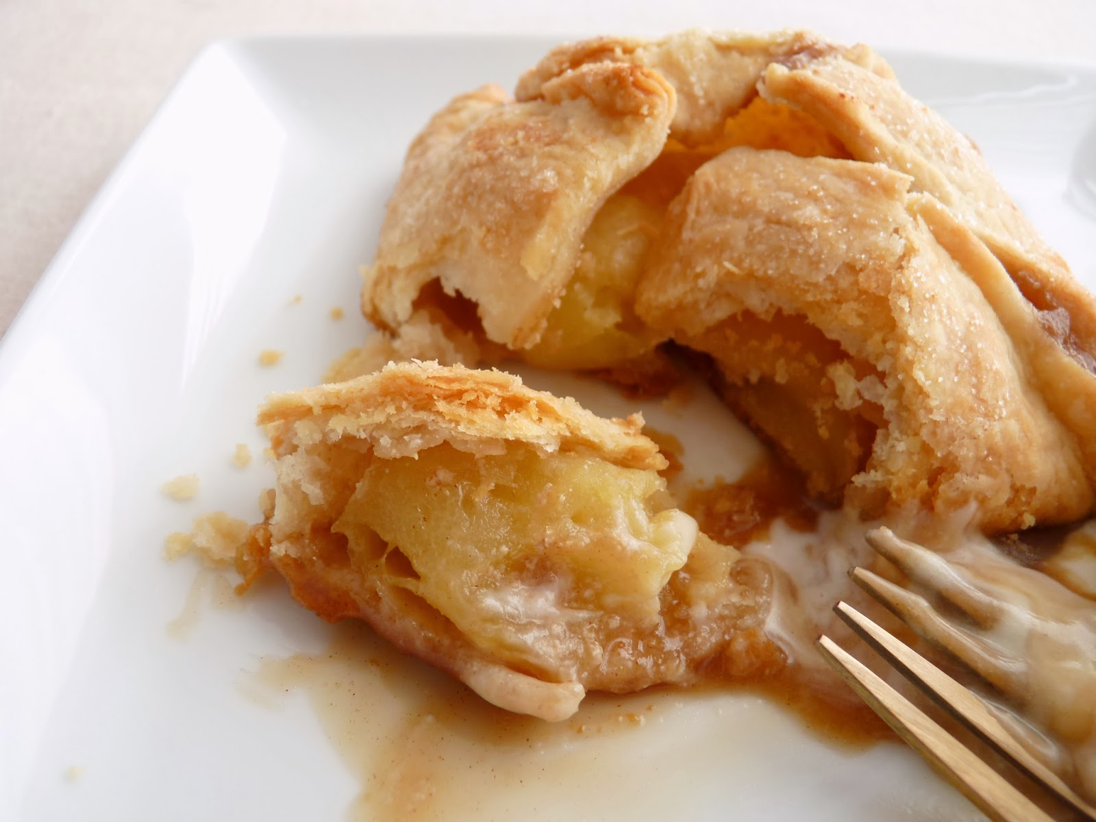 pastry studio Apple Dumplings