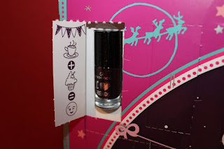 Clothes & Dreams: Essence Advent Calendar 2015: Essence adventskalender 2015, berry-tale