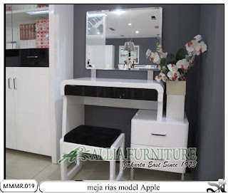Meja rias make up minimalis modern Apple Meja rias make up minimalis modern Apple