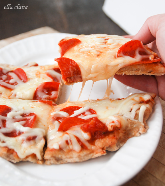 How to Make Homemade Grilled Pizza on Your Stove Top! Ella Claire