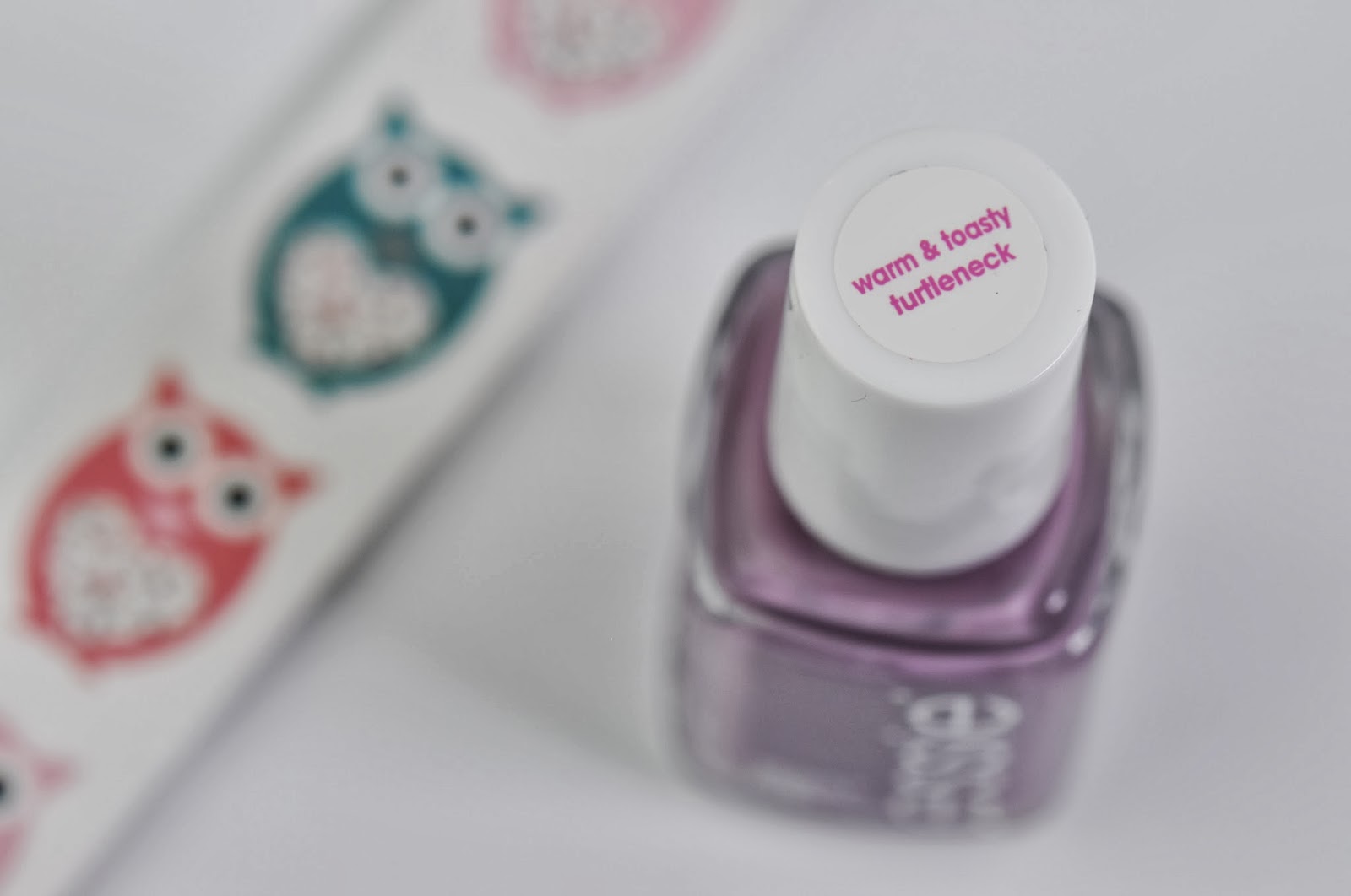 NOTD: Essie Warm & Toasty Turtleneck review & swatch NOTD: Essie Warm & Toasty Turtleneck review & swatch