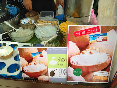 3.+Coconut+Ice+Cream+at+Chatuchak+Weekend+Market.JPG