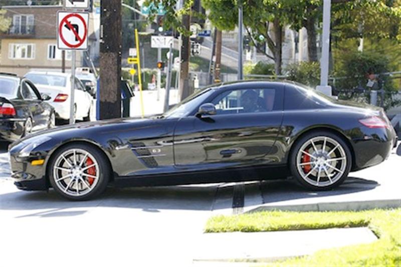 Eddie Murphy and His New MercedesBenz SLS AMG Eddie Murphy and His New MercedesBenz SLS AMG