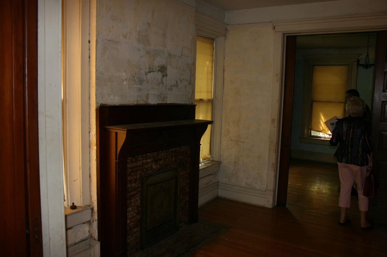So This Room Was Basically A Blank Slate All Ready To Be Beautified Heres Look At The Fireplace In 2nd Of The3 House So This Room Was Basically A Blank Slate All Ready To Be Beautified Heres Look At The Fireplace In 2nd Of The3 House