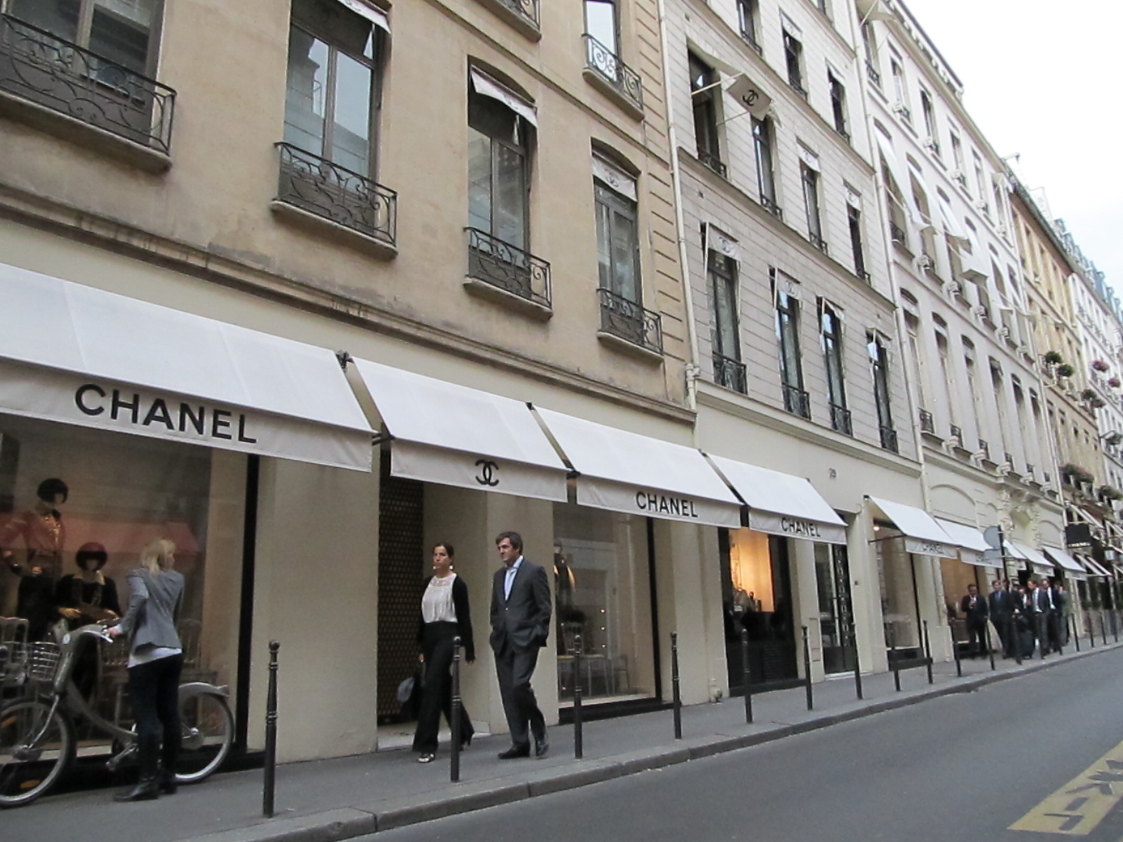Bonjour Paris! travel teaser | Beauty Parler