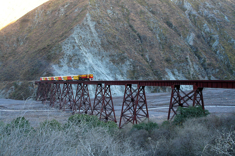 Curiosidades: Tren a las nubes, Salta (Argentina). Curiosidades: Tren a las nubes, Salta (Argentina).