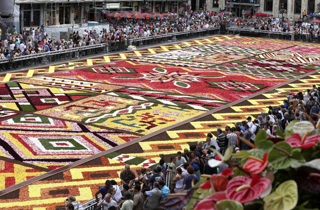 Belgas fazem tributo à Arte Africana com mais de 600.000 begônia