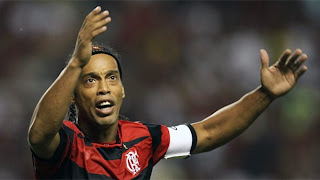 Ronaldinho Gaucho no jugaría la Copa Libertadores