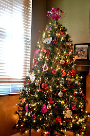 Polkadots on Parade: Go Mama Monday: Valentine Tree!!