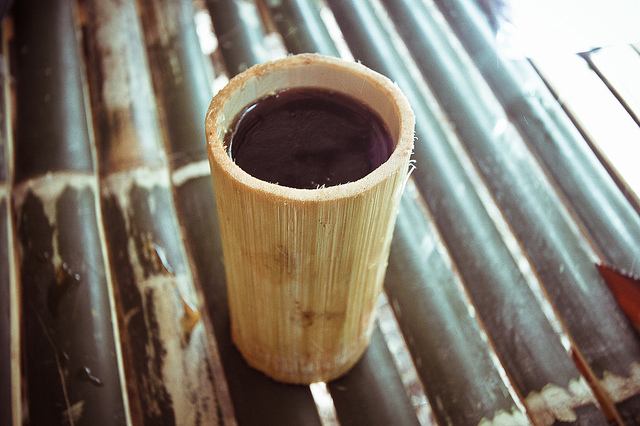 10 fotos de copos e canecas de bambu
