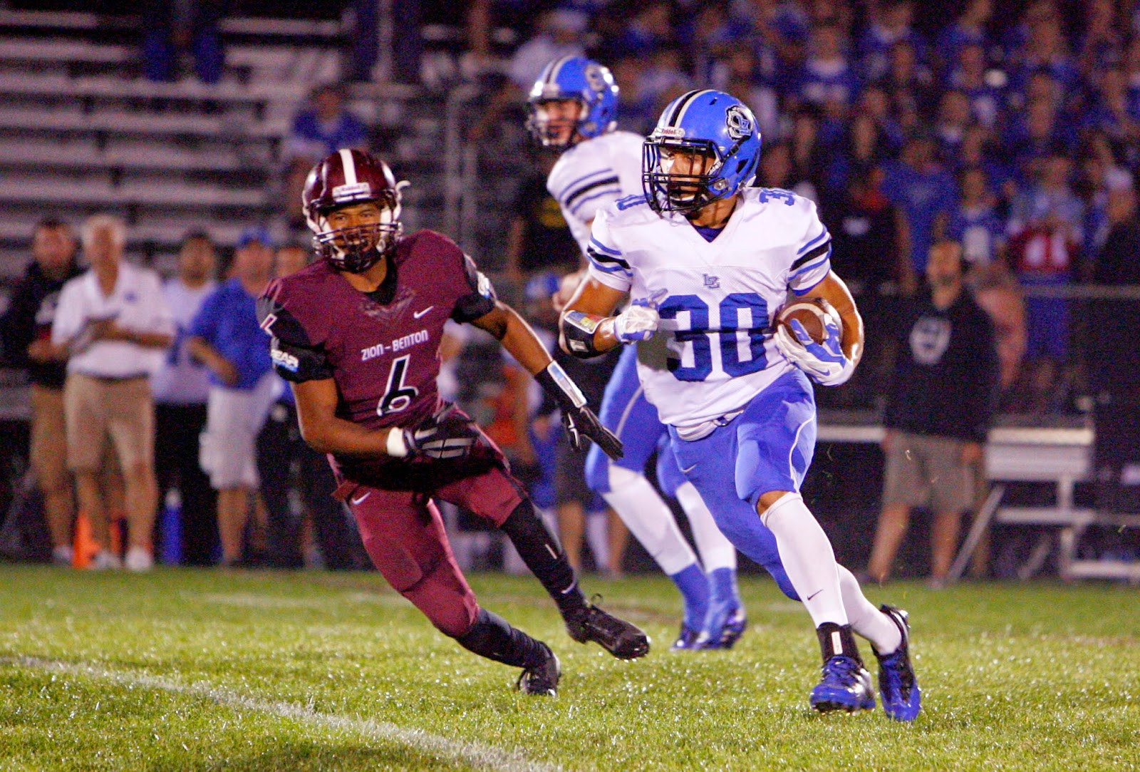 Mark Kodiak Ukena IHSA Varsity Football Lake Zurich at ZionBenton