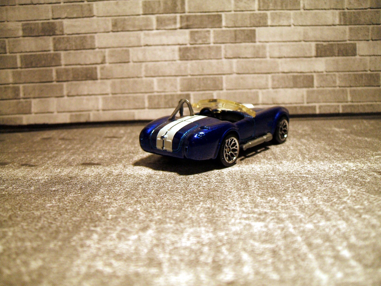 Matchbox Super Chase 1965 Shelby Cobra 427 - Sammlerauto 1:64 Im Maßstab