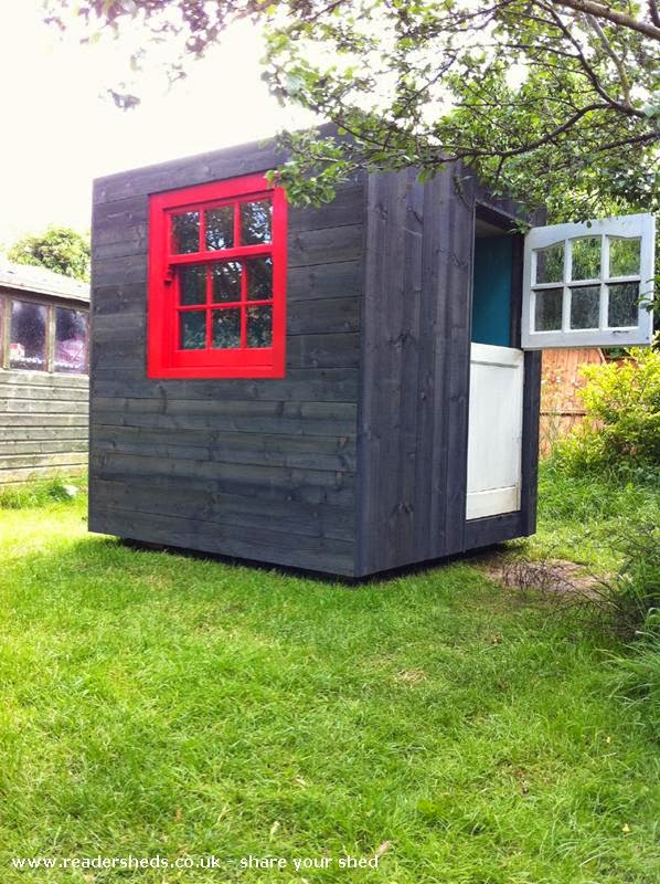Smallest House In The World 2014 shedworking: is this the smallest garden office in the world? Smallest House In The World 2014 shedworking: is this the smallest garden office in the world?