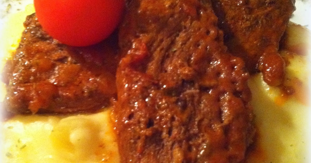 By_emelle Patates püresi yataĝında et