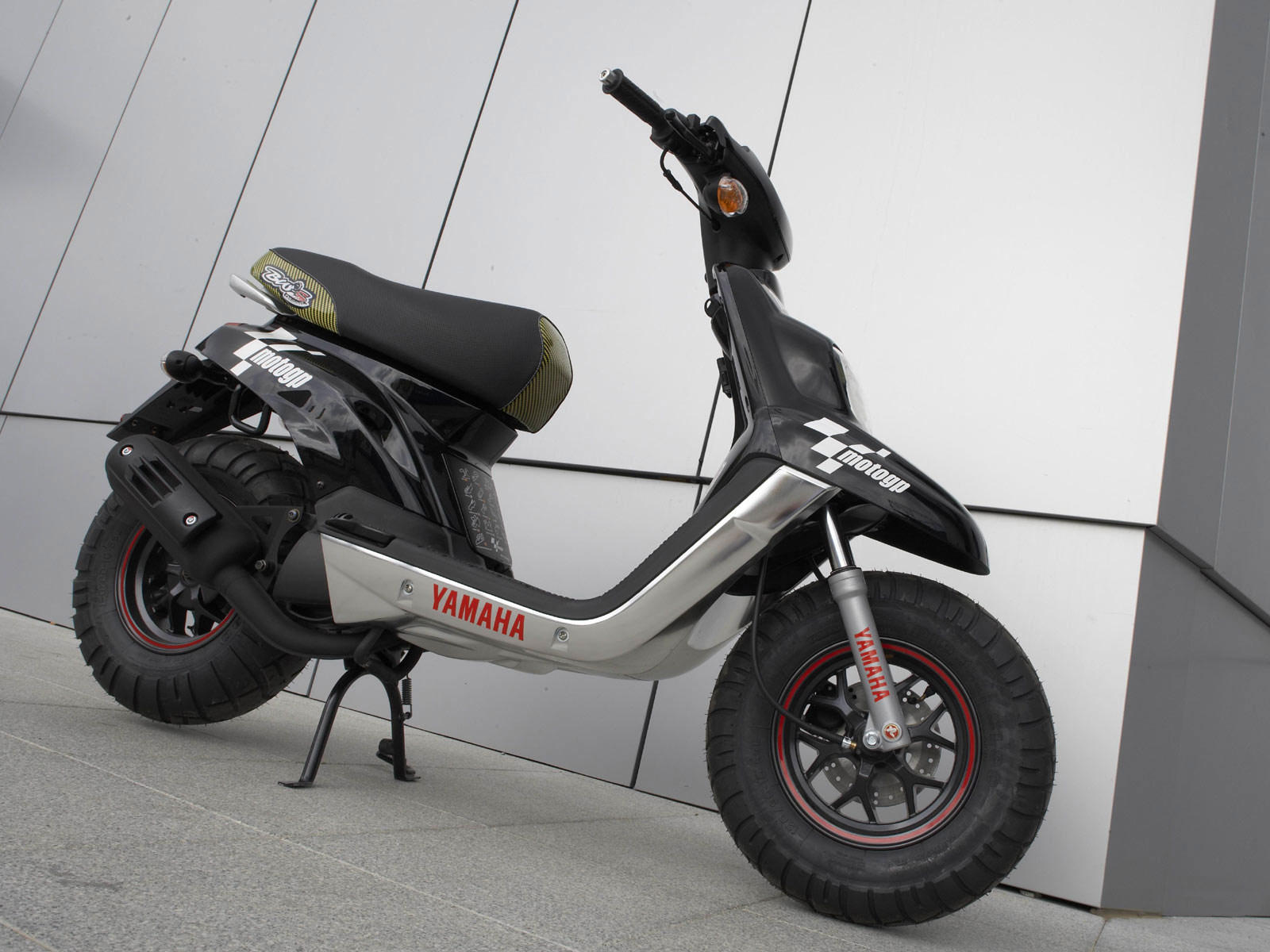 2005 YAMAHA BWs Scooter pictures, insurance information