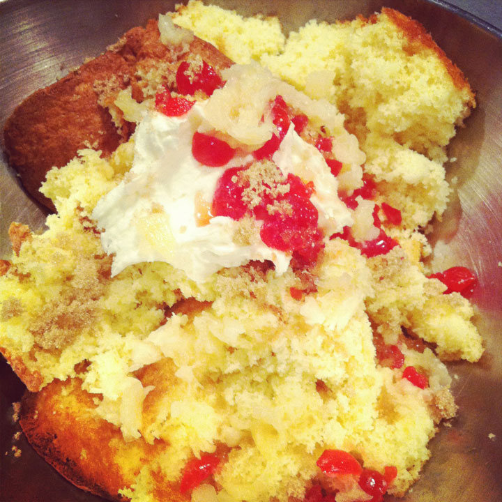 .Amanda Cupcake. Sweet Dreamer ♥ Pineapple Upside Down Cake Pops!