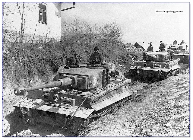 German tank Pz.Kpfw. VI (Tiger)  506 th Heavy Tank Battalion