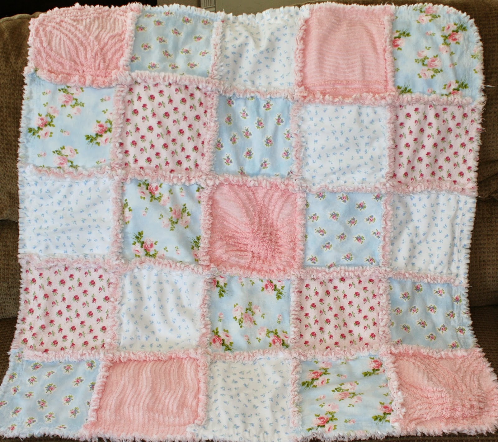 Deerecountry Quilts Shabby Chenille Rag Quilts