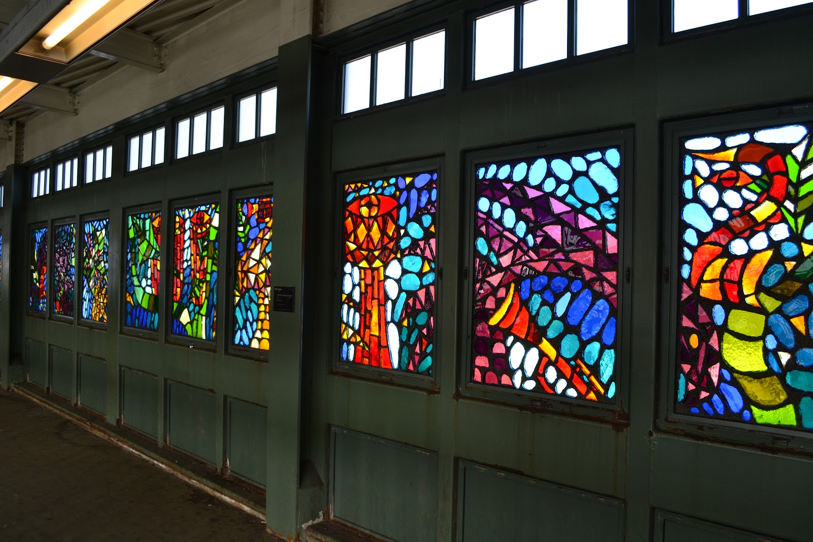 Artfully Awear ARTS FOR TRANSIT Franklin Avenue.