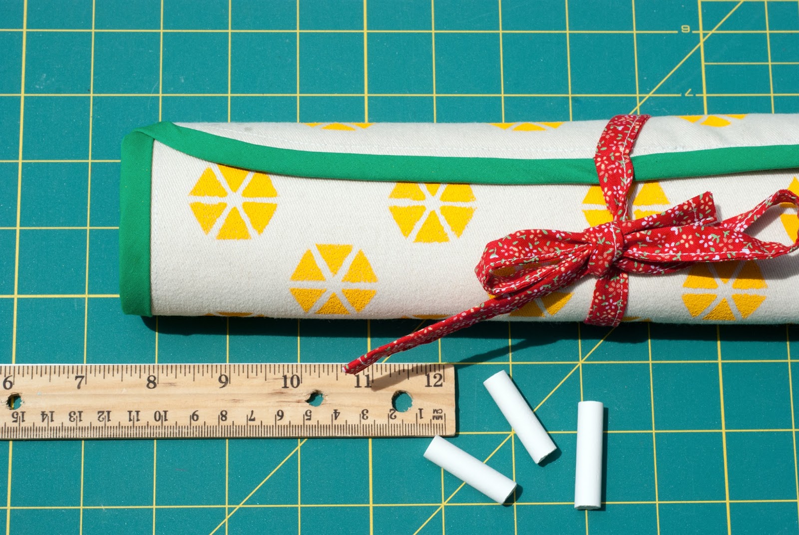 JoAnn Fabric and Craft Stores Make a RollUp Chalkboard Mat with